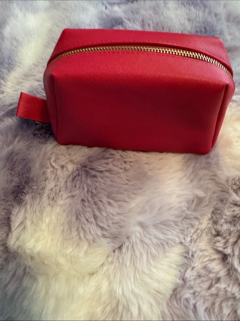 Kendra Scott Hot Pink Textured Cosmetic Case with Gold Logo